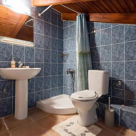 公寓 Makris House *